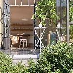 B&B Jacquemine Luxury Guesthouse And Art Gallery