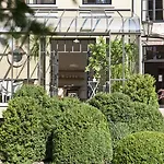 B&B Jacquemine Luxury Guesthouse And Art Gallery